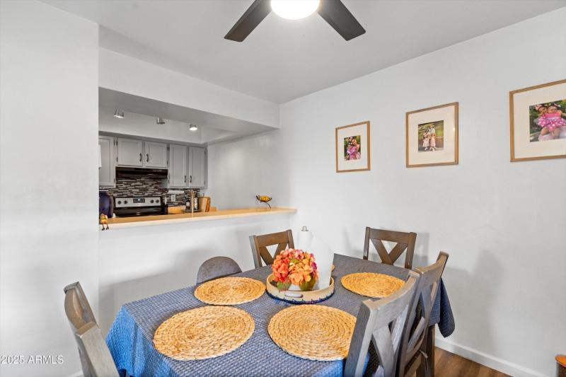 12-Dining to Kitchen