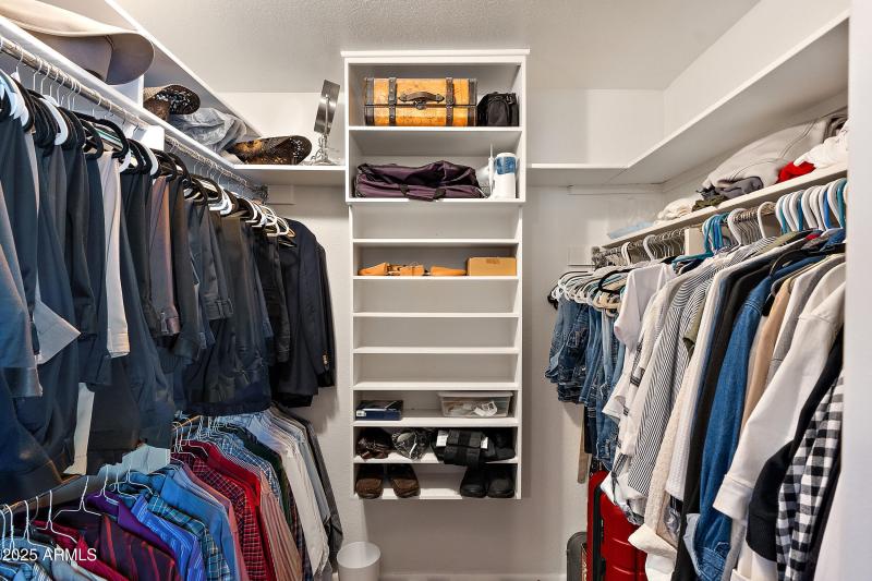 Walk-in Closet