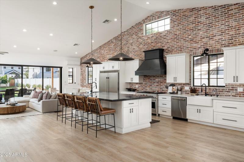 12-4208 N 41st Pl (12 of 78)