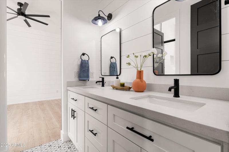 37-4208 N 41st Pl (40 of 78)