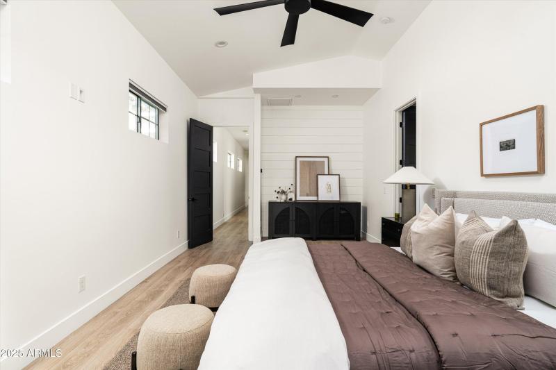 32-4208 N 41st Pl (33 of 78)