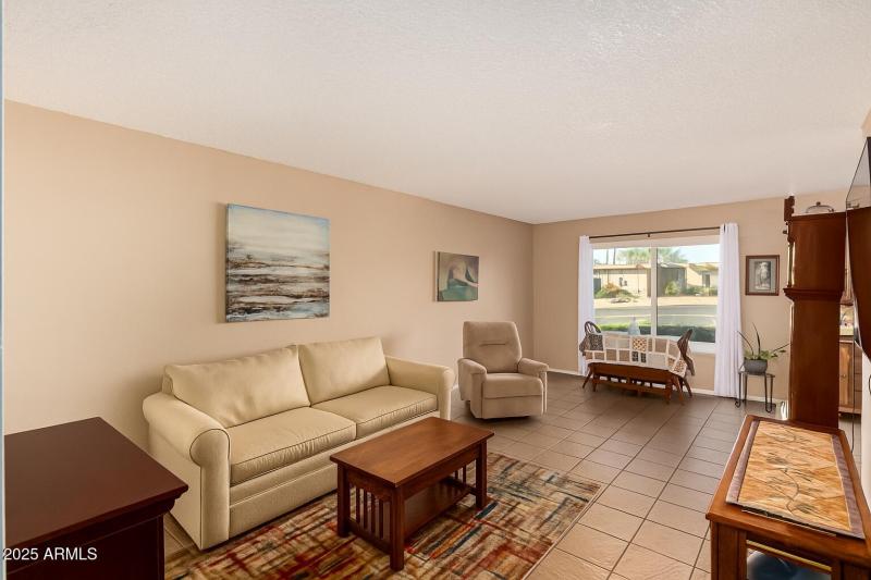 C35B6BDD-615A-46AF-8847-C5B963AA4B9A