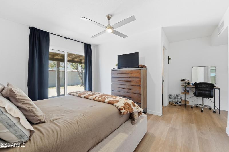 19-016-primary-bedroom