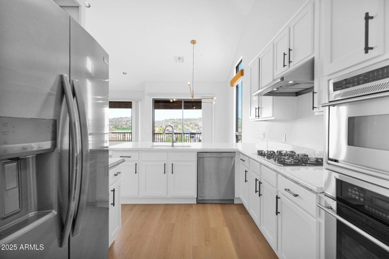 50-web-or-mls-17-web-or-mls-P1156298