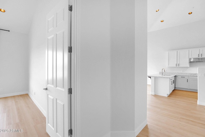 51-web-or-mls-19-web-or-mls-P1156302