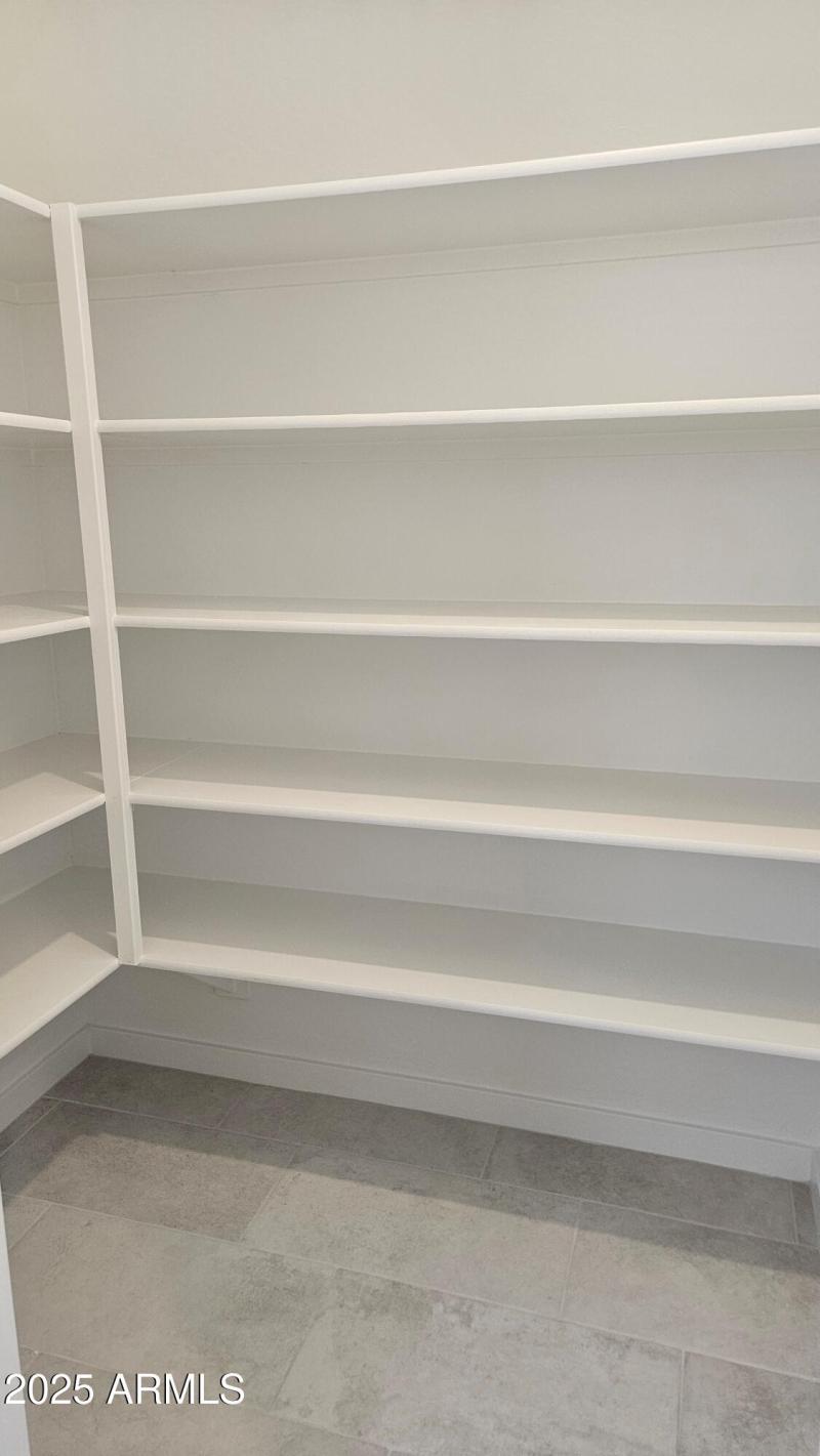 Walk-in Pantry