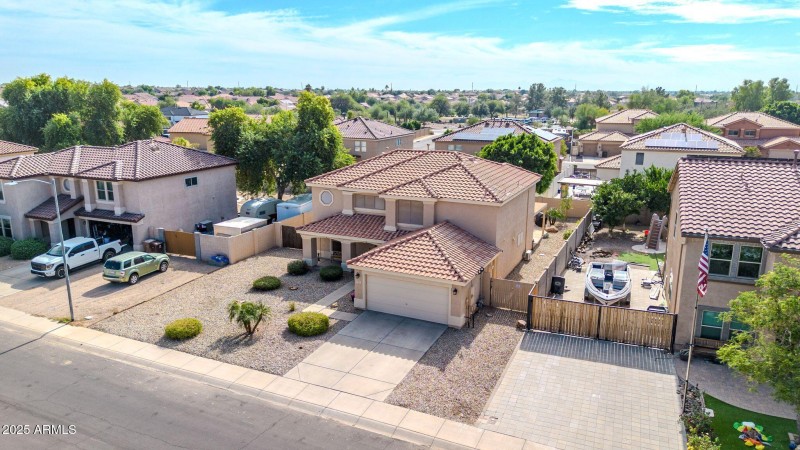 10617 W Daley Ln Drone-4