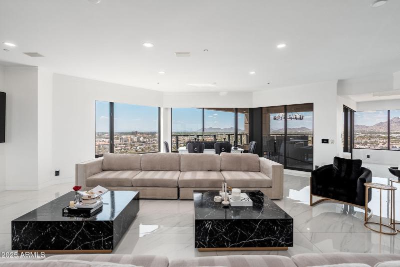 Living Rm Balcony View