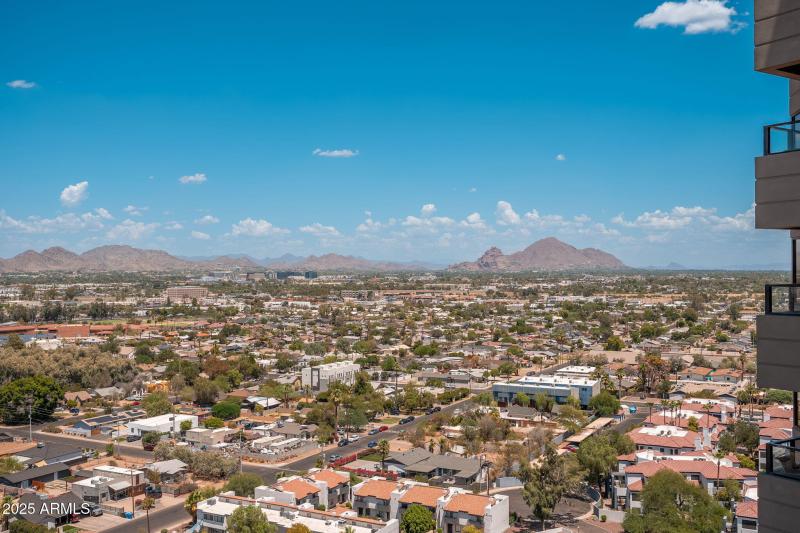 Balcony with Mountain View