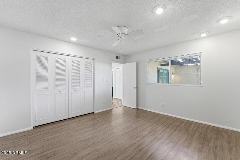 5406 W El Caminito Dr-24