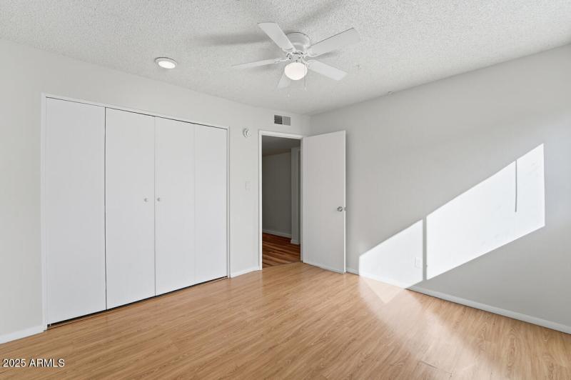 5406 W El Caminito Dr-26