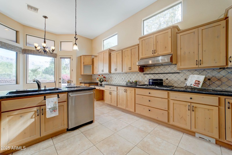 6841 E Quail Hideaway Ln-10