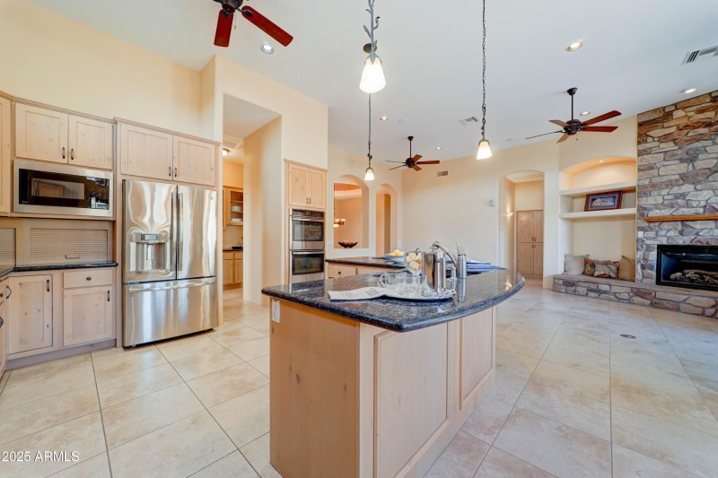 6841 E Quail Hideaway Ln-7