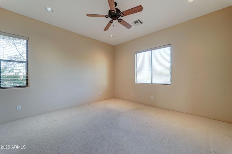 6841 E Quail Hideaway Ln-26