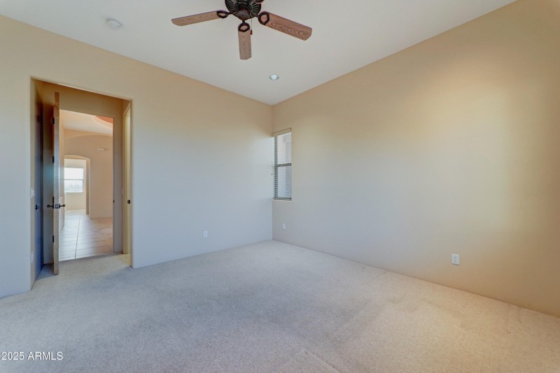 6841 E Quail Hideaway Ln-28