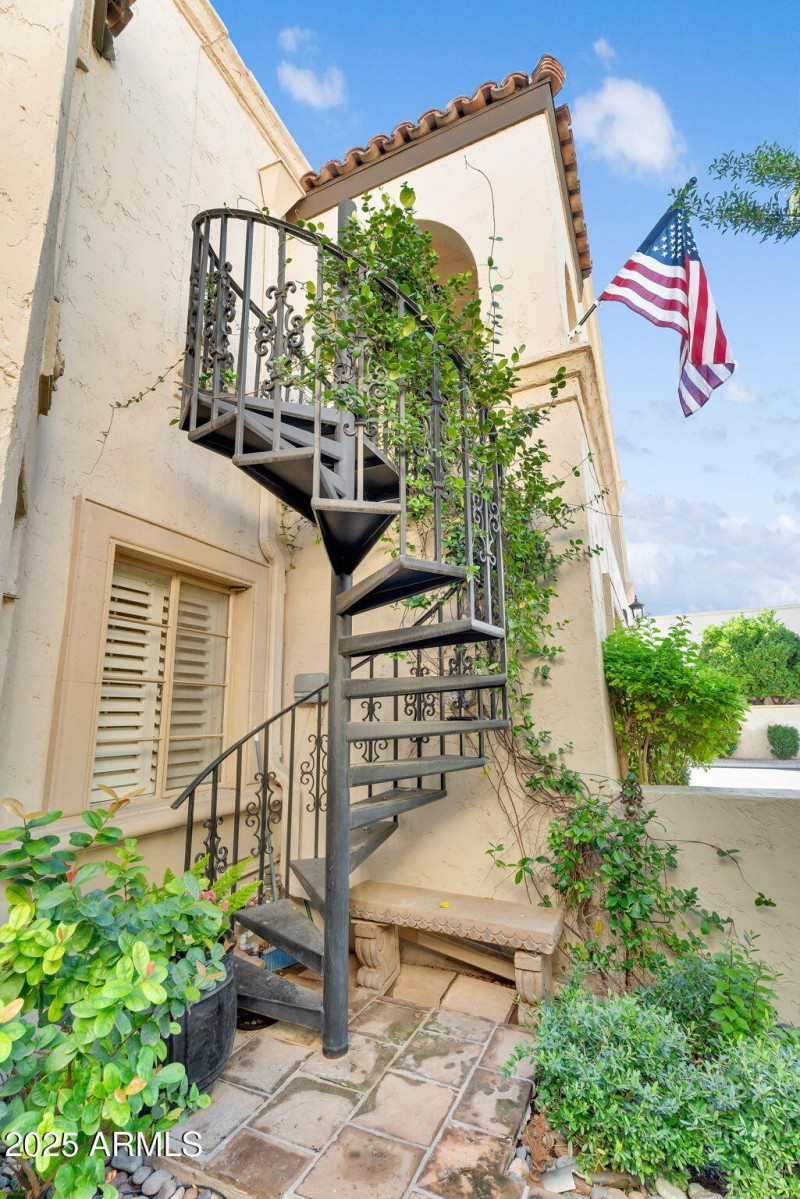 Secondary courtyard entrance