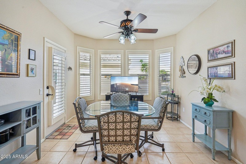 9-web-or-mls-W Gunsight Dr-S1411-009