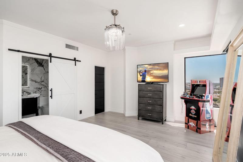 1040 E Osborn Rd UNIT 1703 - 45