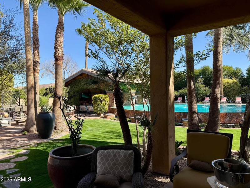 20251104031843095407000000-o