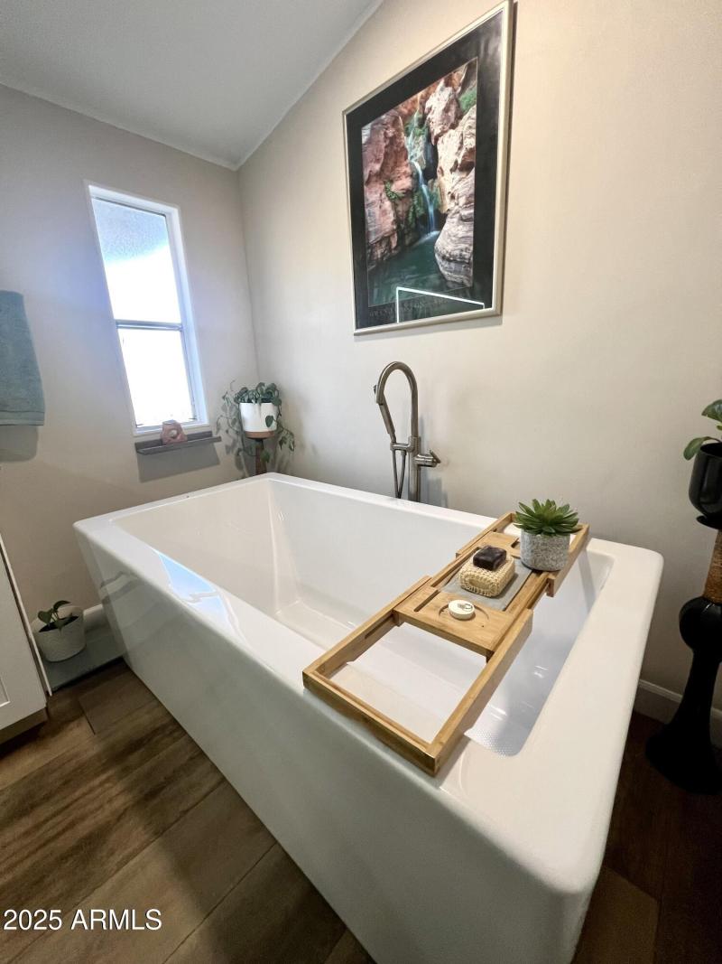 Masterbath Tub
