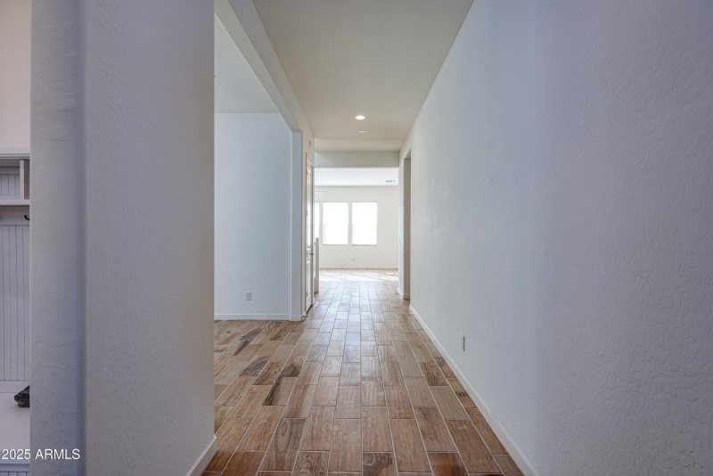 007_photo7_10147_e_thunderbolt_ave_mesa_