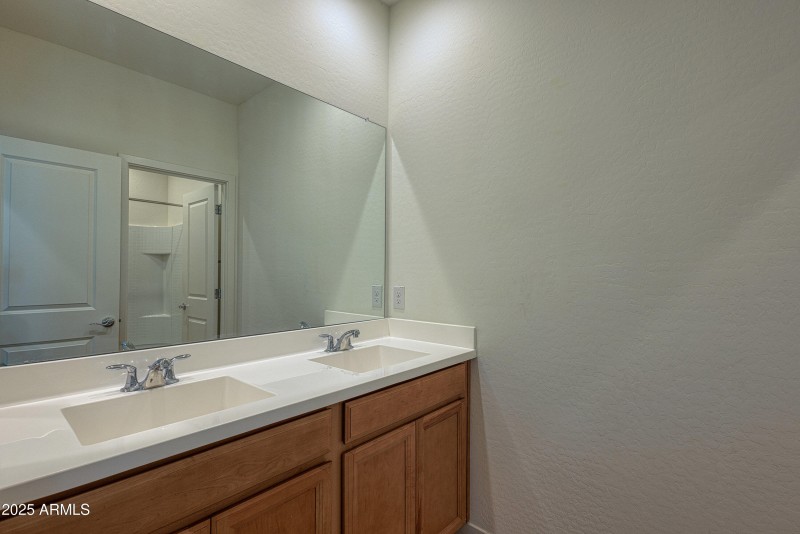 031_photo29_10147_e_thunderbolt_ave_mesa