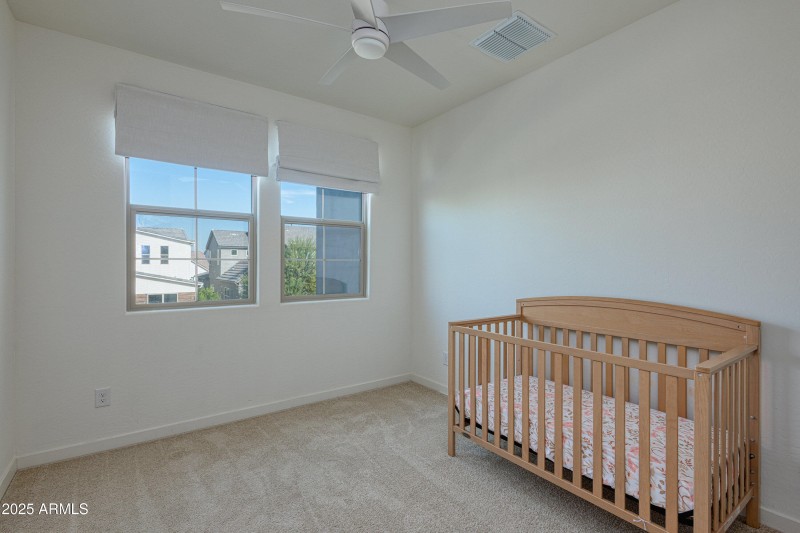 033_photo31_10147_e_thunderbolt_ave_mesa