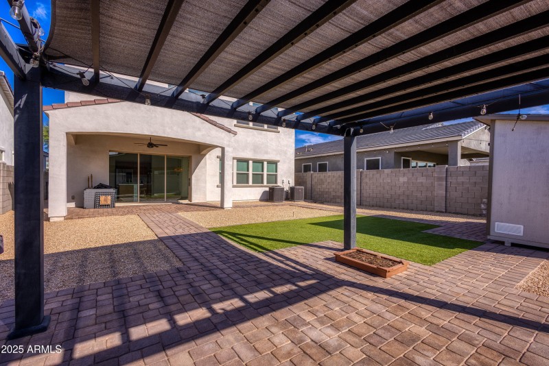 037_photo35_10147_e_thunderbolt_ave_mesa