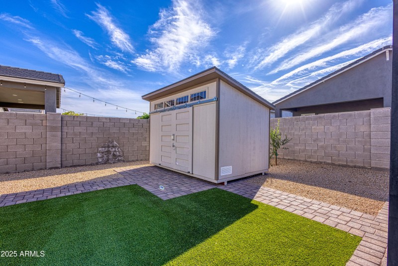 038_photo36_10147_e_thunderbolt_ave_mesa