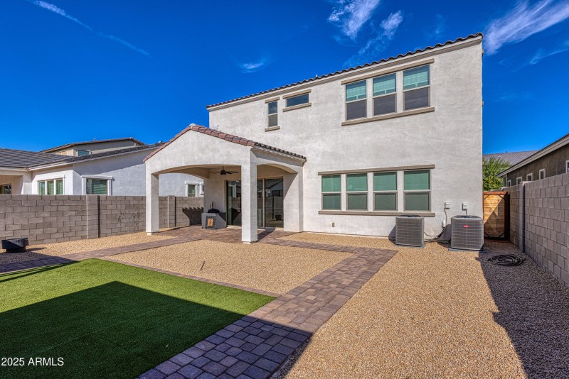 039_photo37_10147_e_thunderbolt_ave_mesa