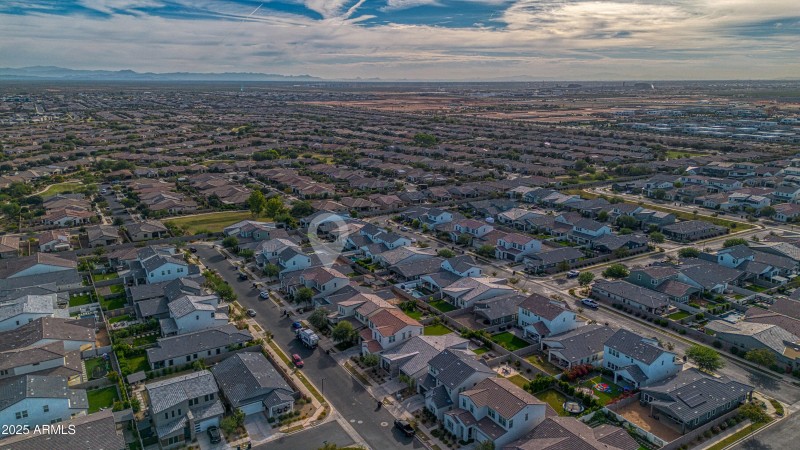 041_photo39_10147_e_thunderbolt_ave_mesa