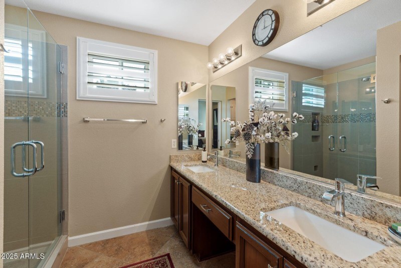 15155 W Robson Cir N Primary Bath