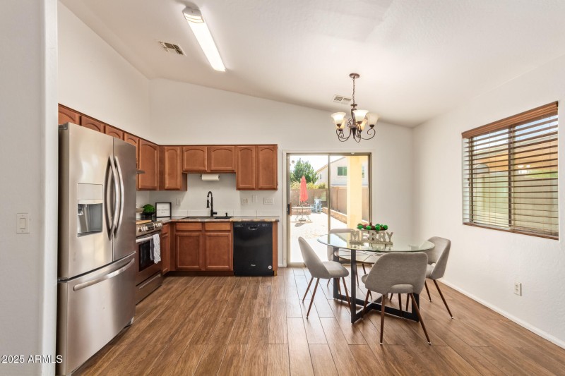 Light & Bright Kitchen