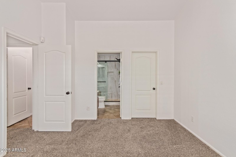 Primary Bedroom w/En-Suite