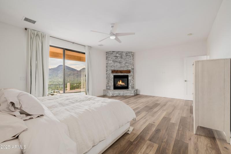 Master With Fireplace