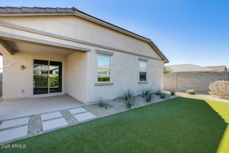 17566 W COUNTRY CLUB TER