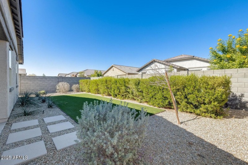 20251019061819478300000000-o