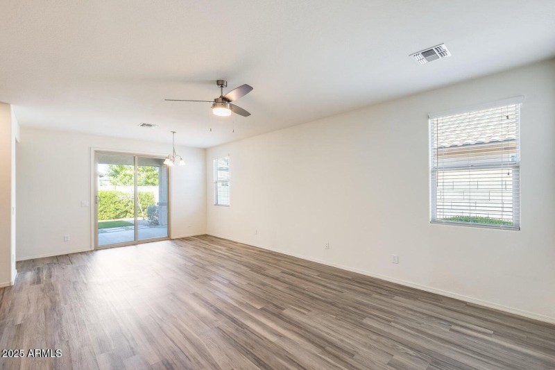 17566 W COUNTRY CLUB TER