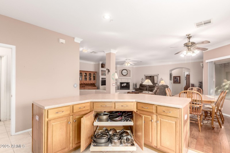 Kitchen Pull-out drawers