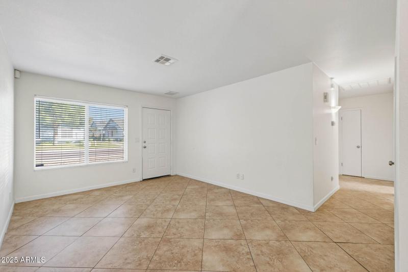 09_9025_W_Cinnabar9_mls