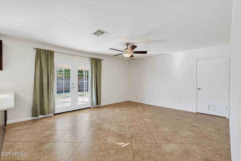 13_9025_W_Cinnabar13_mls