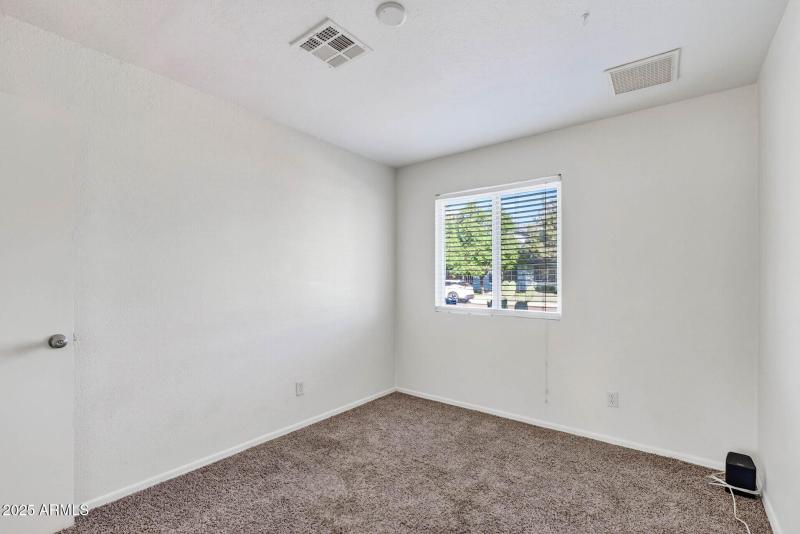 33_9025_W_Cinnabar33_mls