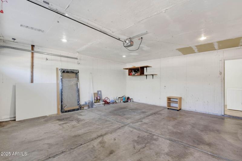 37_9025_W_Cinnabar37_mls