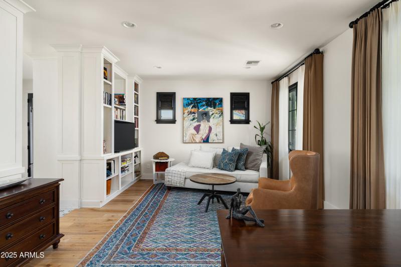 10-4901 E Amelia Ave (10 of 41)