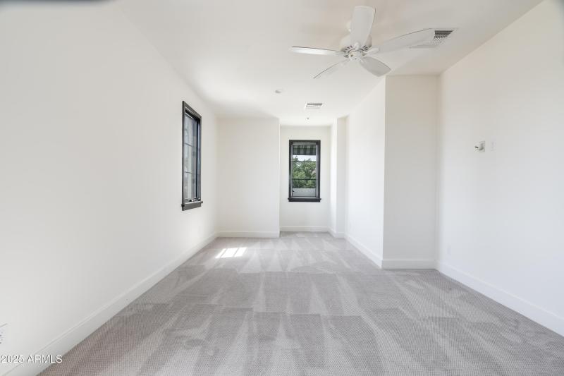 31-4901 E Amelia Ave (31 of 41)