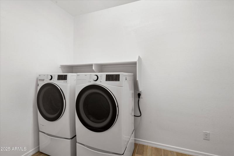 33-Laundry Room