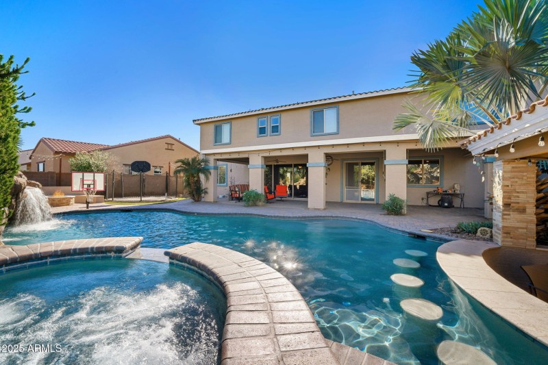 029__21256 E Waverly Dr