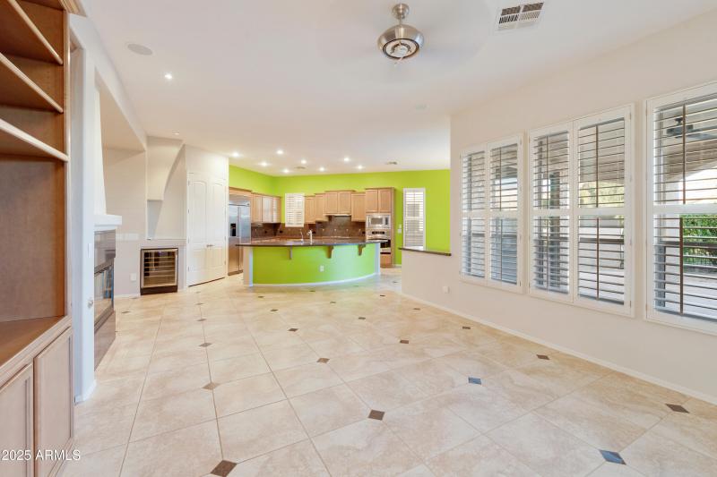 4460 E Carob Dr Gilbert AZ-print-016-044