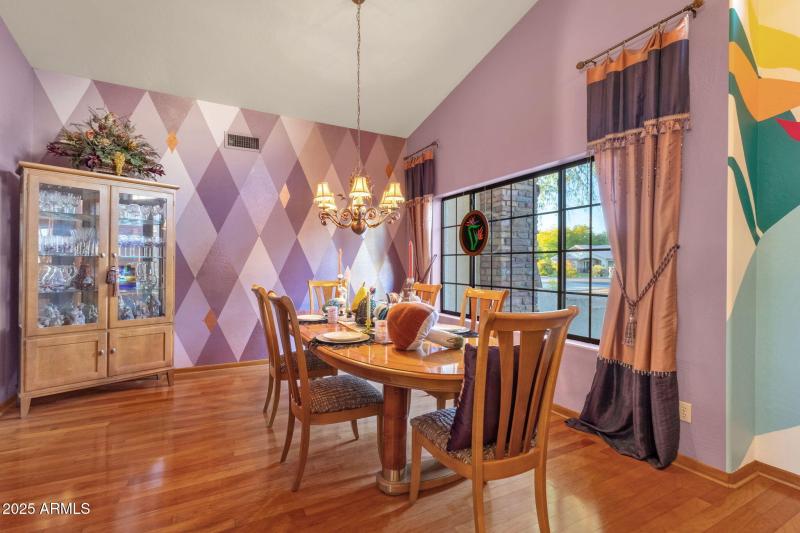 15-web-or-mls-1911-e-bruce-ave