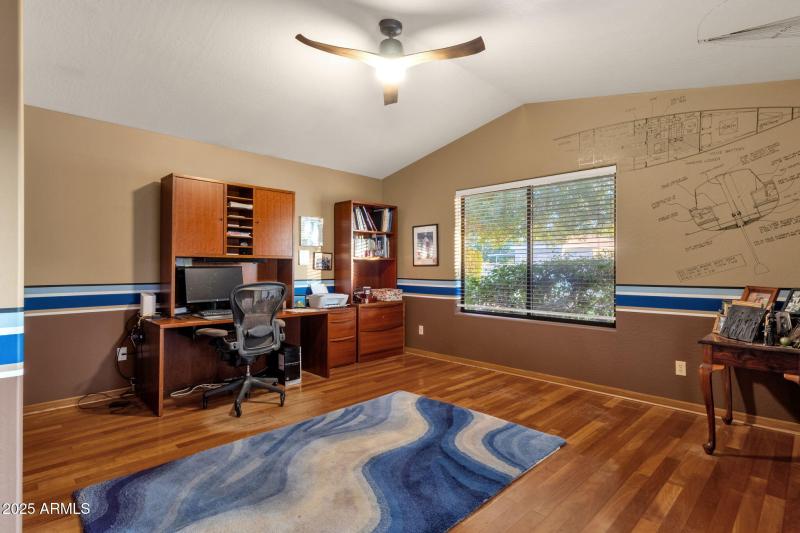 34-web-or-mls-1911-e-bruce-ave